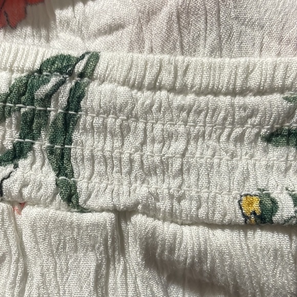 Hollister Top - Picture 3 of 4